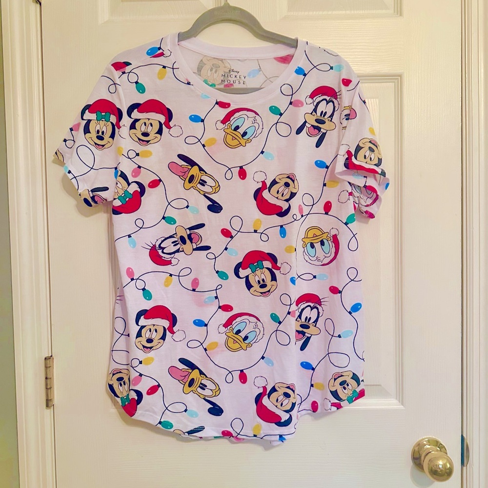 Mickey Mouse and friends Christmas top GUC